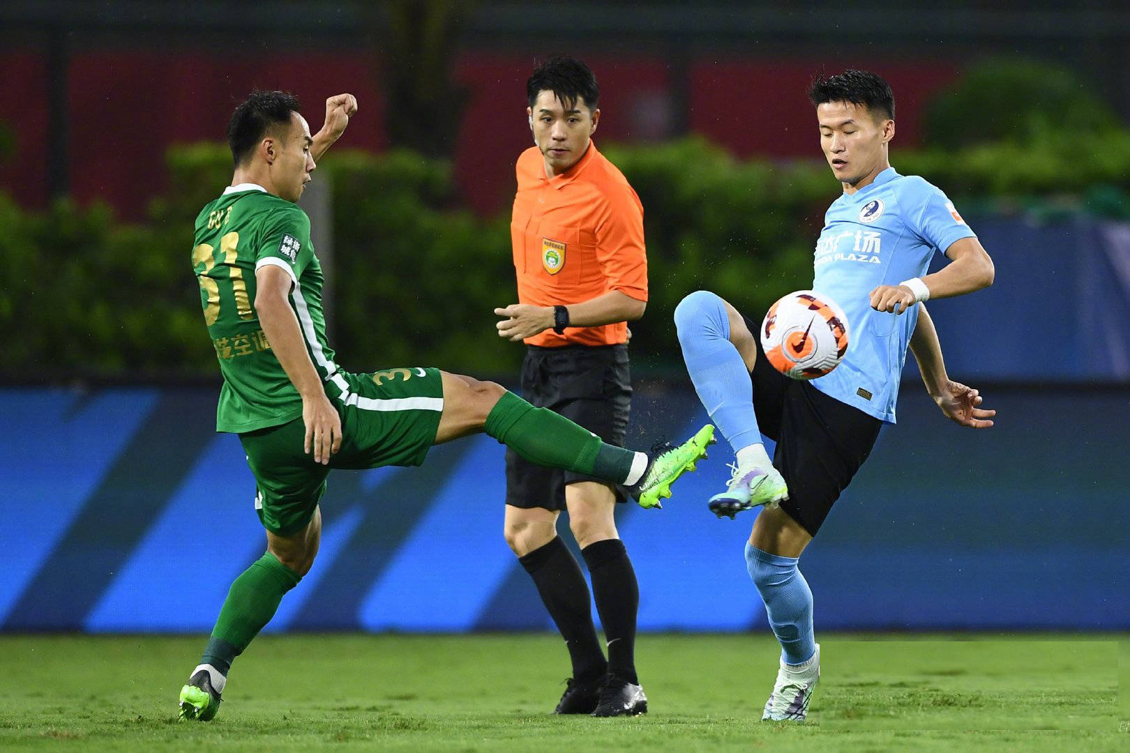 关于阿斯顿维拉加时末段状态回暖巴黎圣日耳曼今晚造点机会，集结日山东泰山备战中超瞬间刷屏的信息